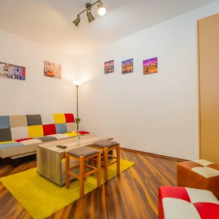 Cozy In Historic City Center Apartment