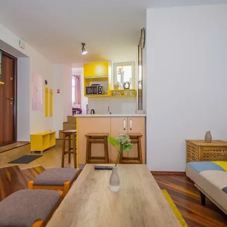 Apartment Cozy In Historic City Center *